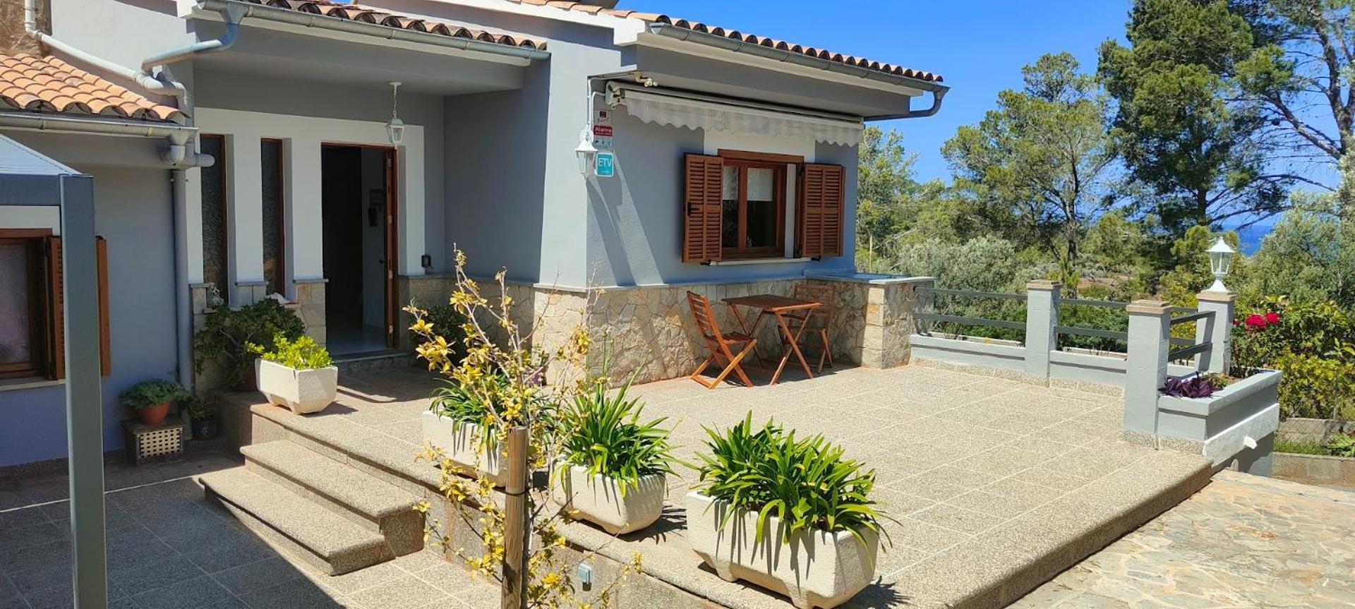Holiday home Capllonch